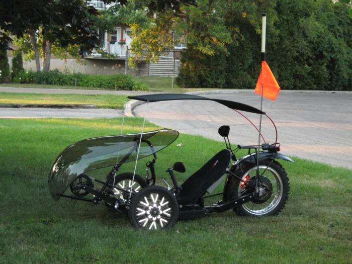 KMX motorized with canopy left side view