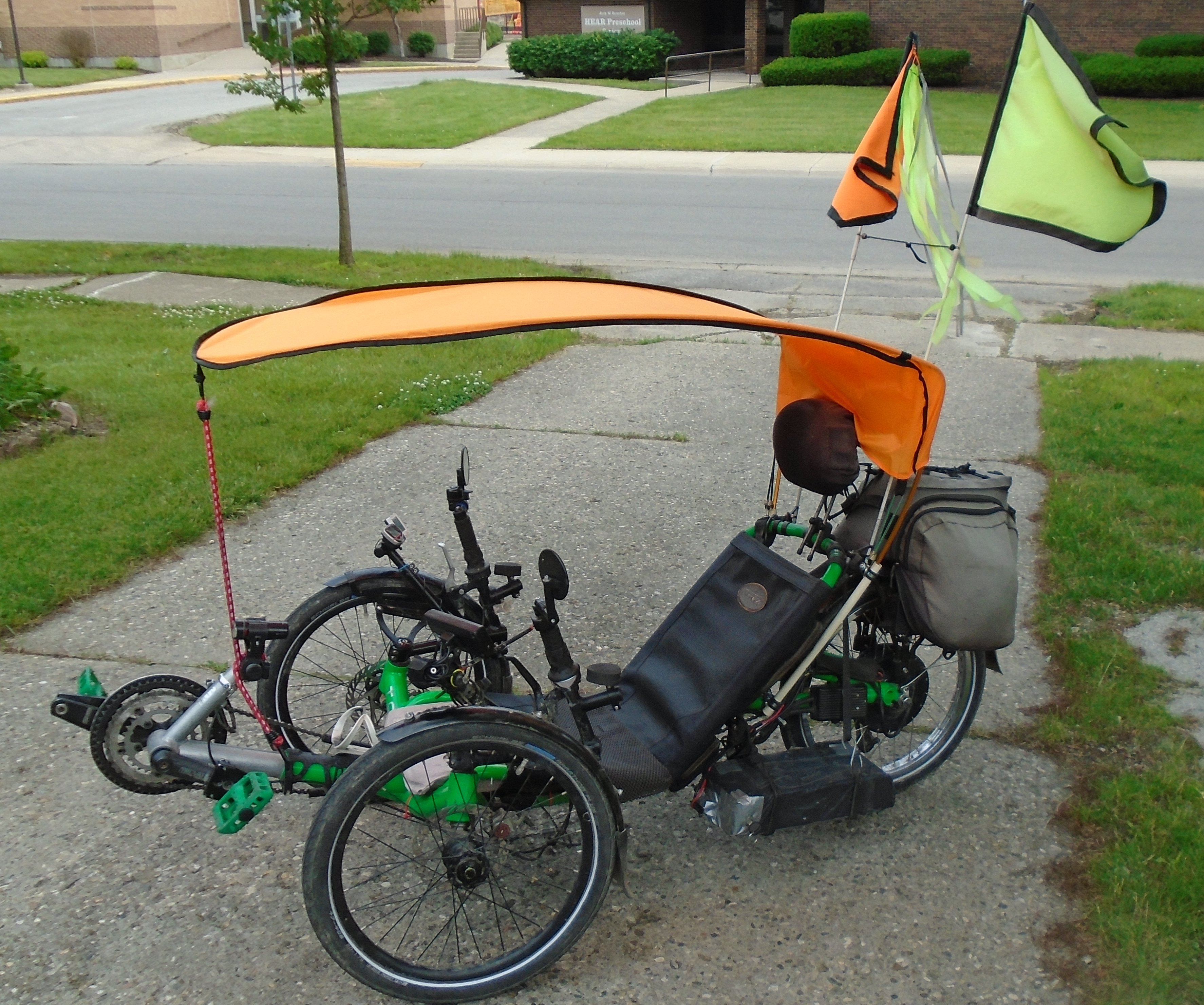 trike with canopy